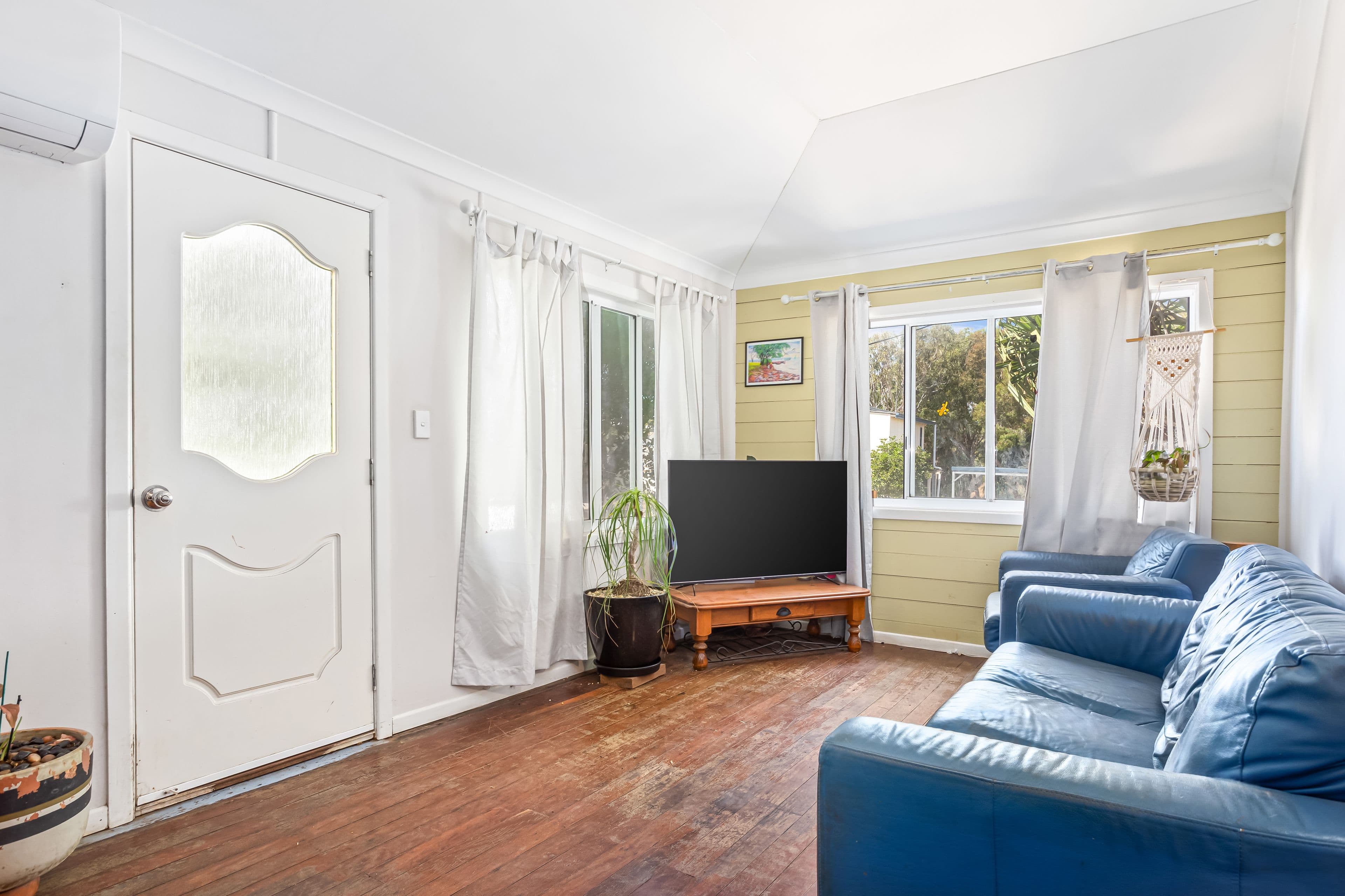 15 Oak Street, Emu Park QLD 4710, Emu Park - Thumbnail 4