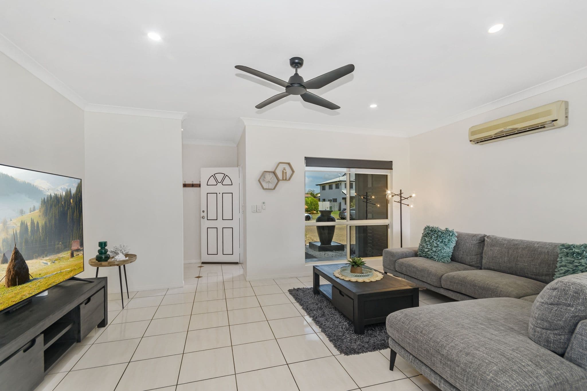67 Fielding Way, Kirwan QLD 4817, Kirwan - Thumbnail 2