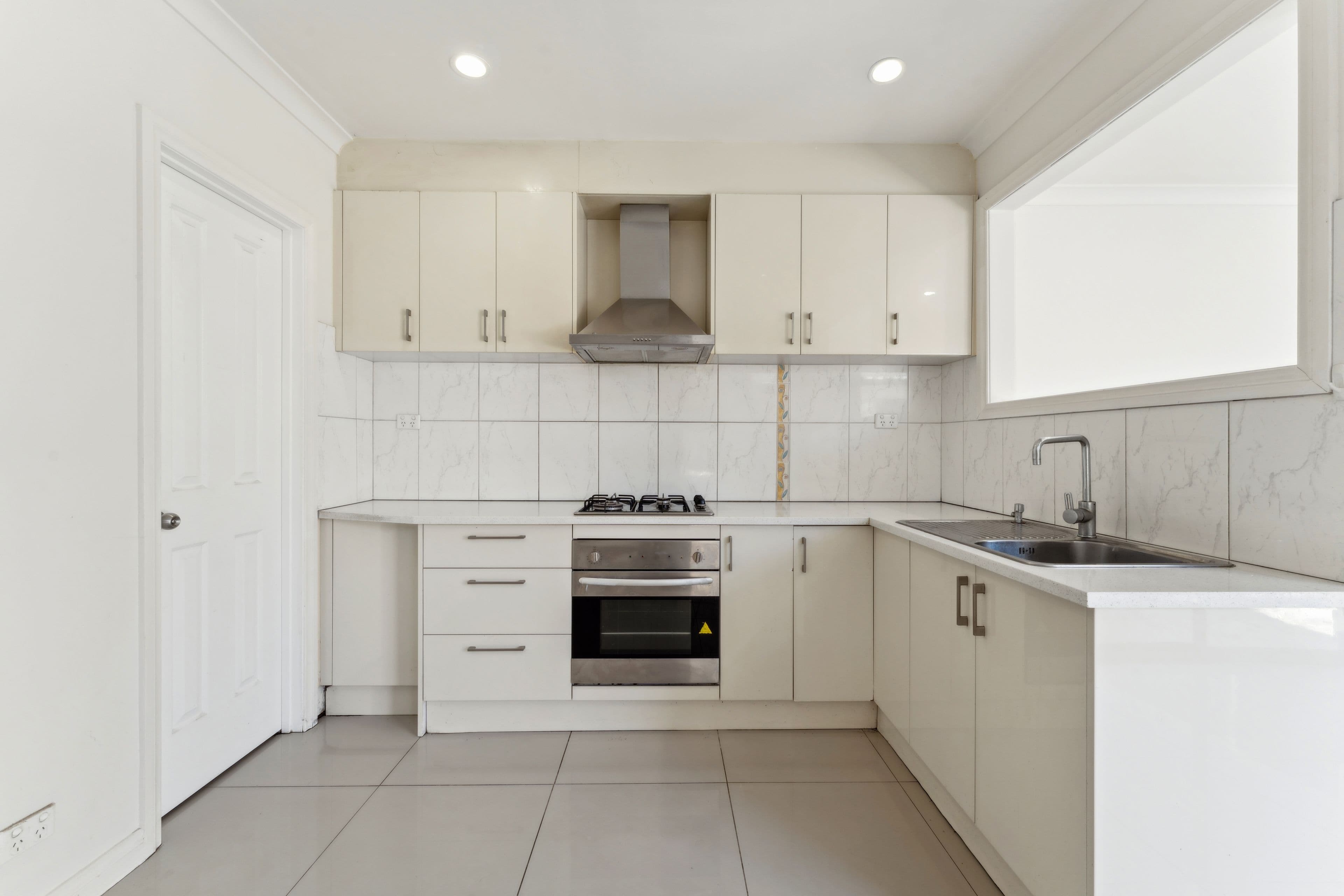 9 Zinnia Street, Reservoir VIC 3073, Reservoir - Thumbnail 5