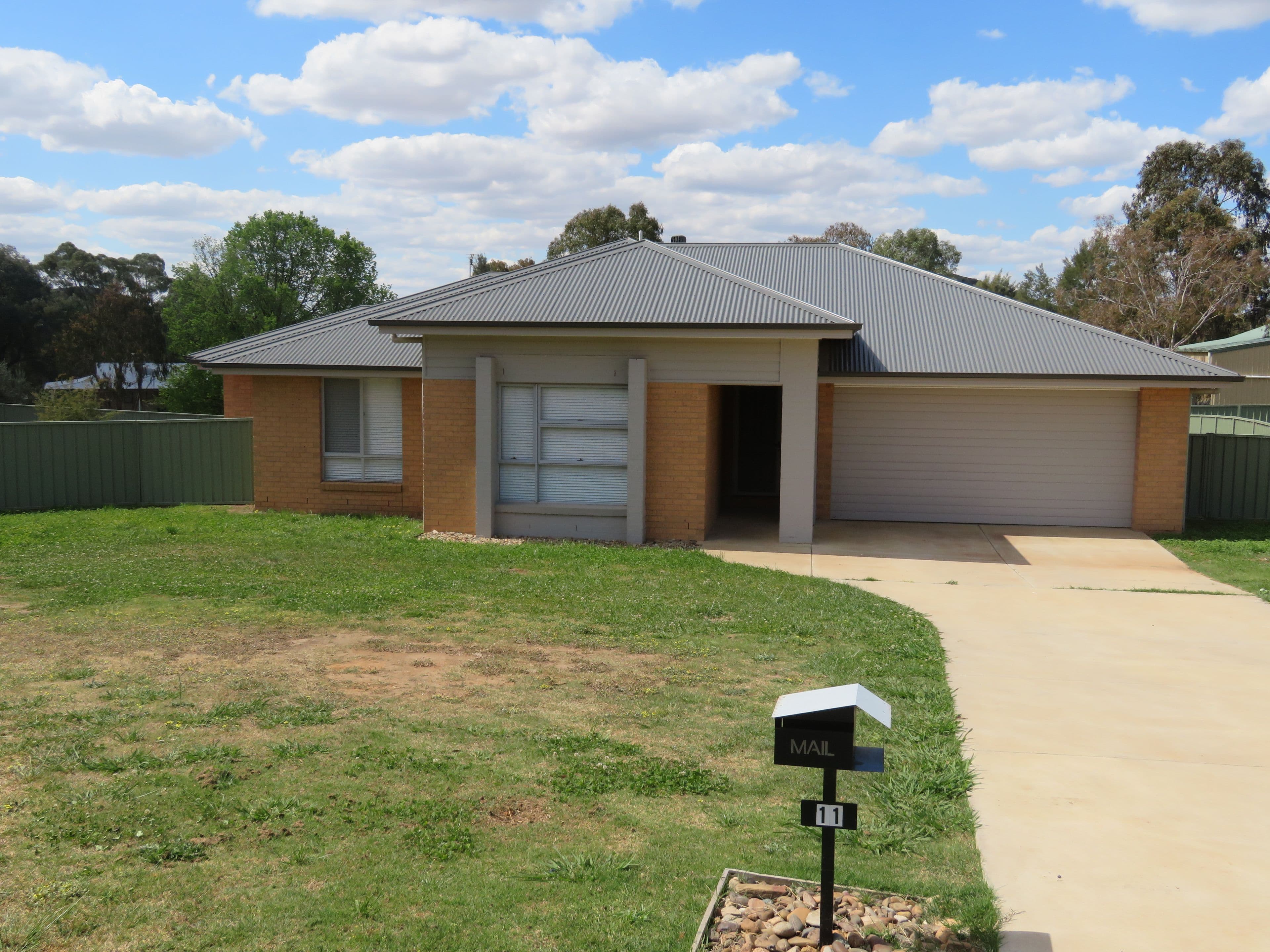 11 Banjo Patterson Place, Gundagai NSW 2722, Gundagai - Image 1
