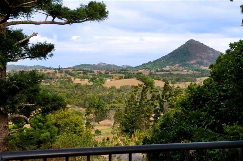 14 Pine Tree Drive, LAKE MACDONALD QLD 4563, Lake Macdonald - Thumbnail 2