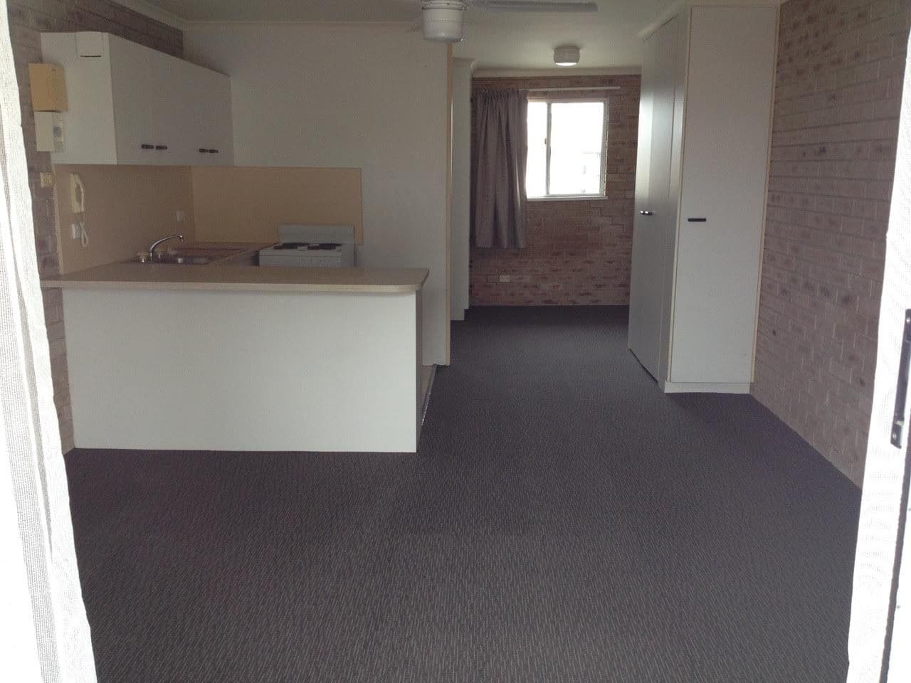 4 Brighton Street, Biggera Waters QLD 4216, Biggera Waters - Thumbnail 2