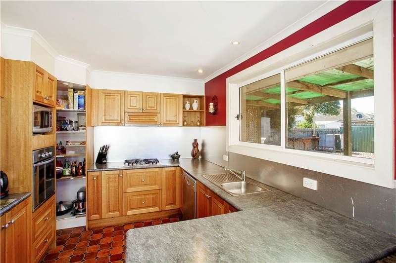 152 Goldsworthy Road, CORIO VIC 3214, Corio - Thumbnail 4