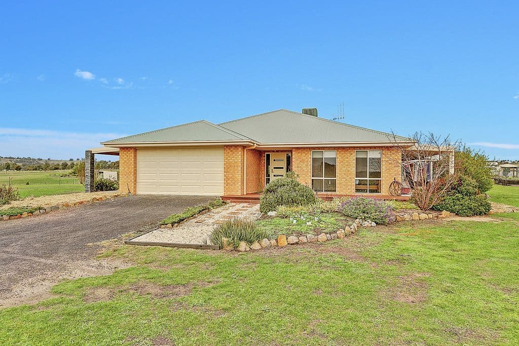 137 Sunrise Crescent, Lockwood South VIC 3551, Lockwood South - Image 1