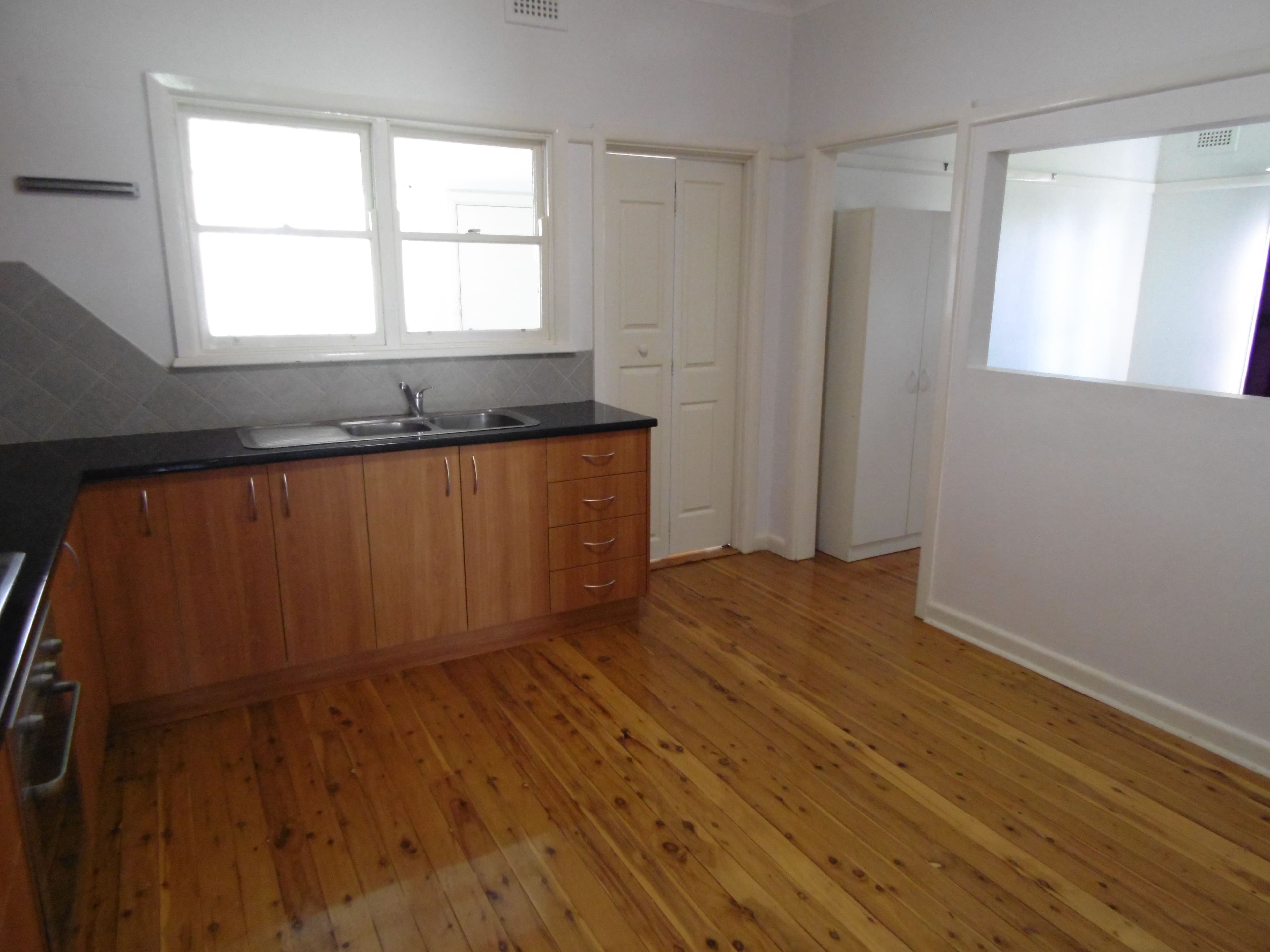 15 Coronation Avenue, Parkes - Thumbnail 7