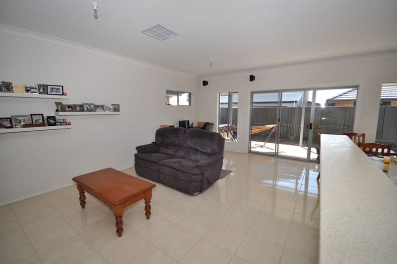 19 Cornish Way, BLAKEVIEW SA 5114, Blakeview - Thumbnail 3