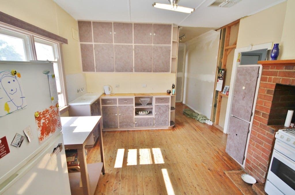41 Murringo Street, Young NSW 2594, Young - Thumbnail 4