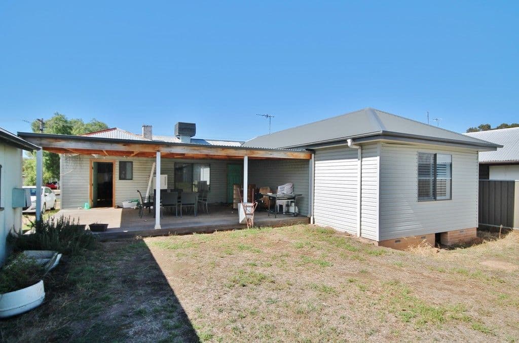 41 Murringo Street, Young NSW 2594, Young - Thumbnail 6