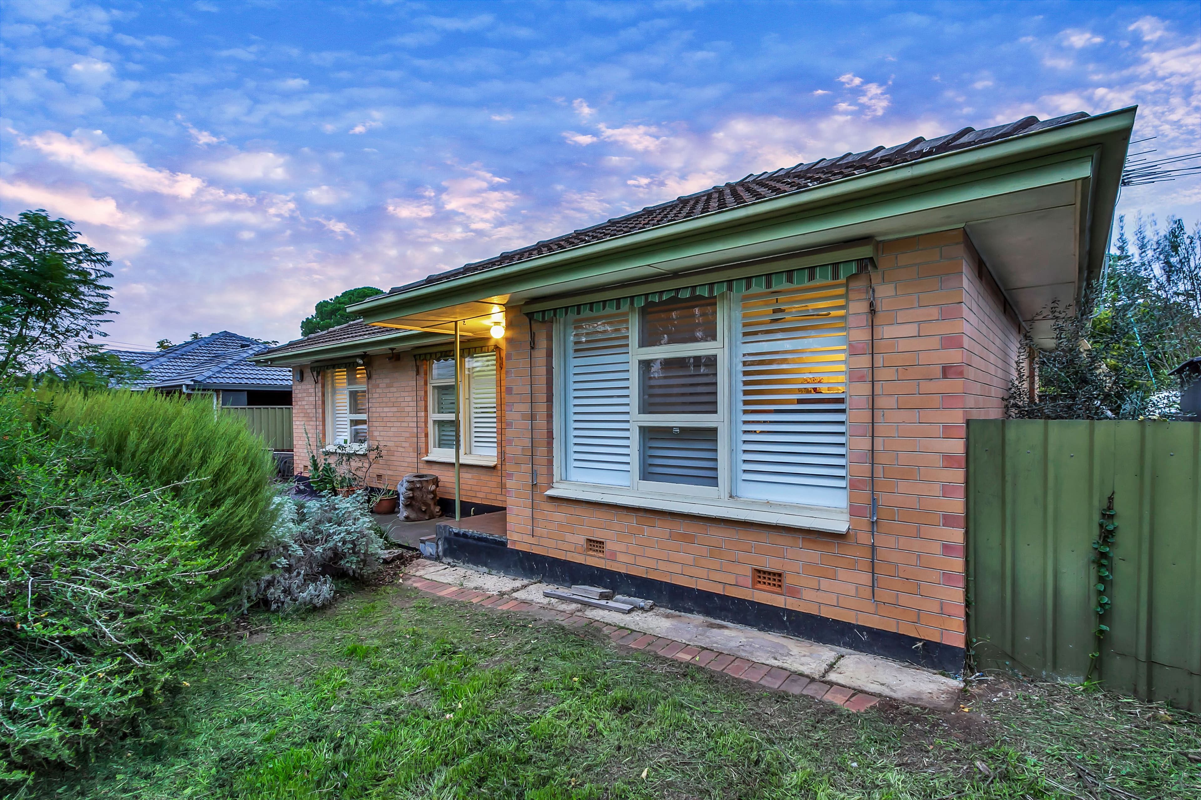 8 Glengyle Avenue, Modbury SA 5092, Modbury - Thumbnail 2