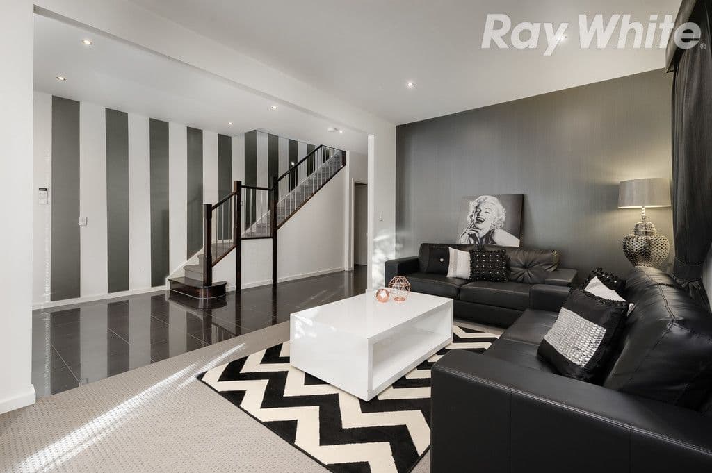 24 Songbird Cresent, South Morang VIC 3752, South Morang - Thumbnail 2