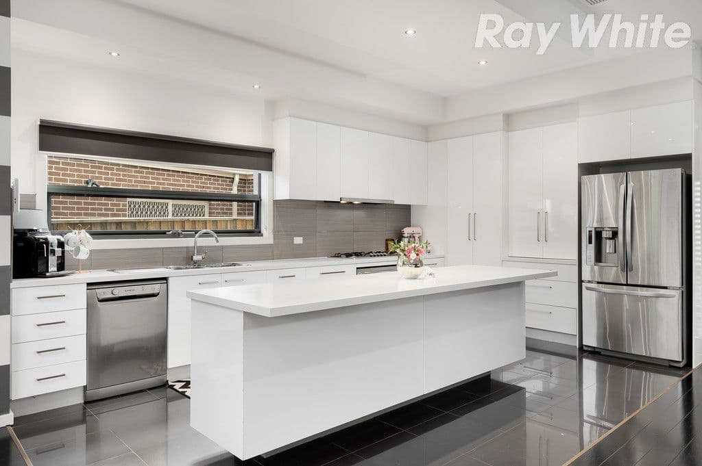 24 Songbird Cresent, South Morang VIC 3752, South Morang - Thumbnail 5