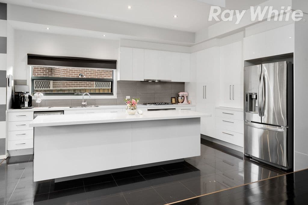 24 Songbird Cresent, South Morang VIC 3752, South Morang - Thumbnail 6