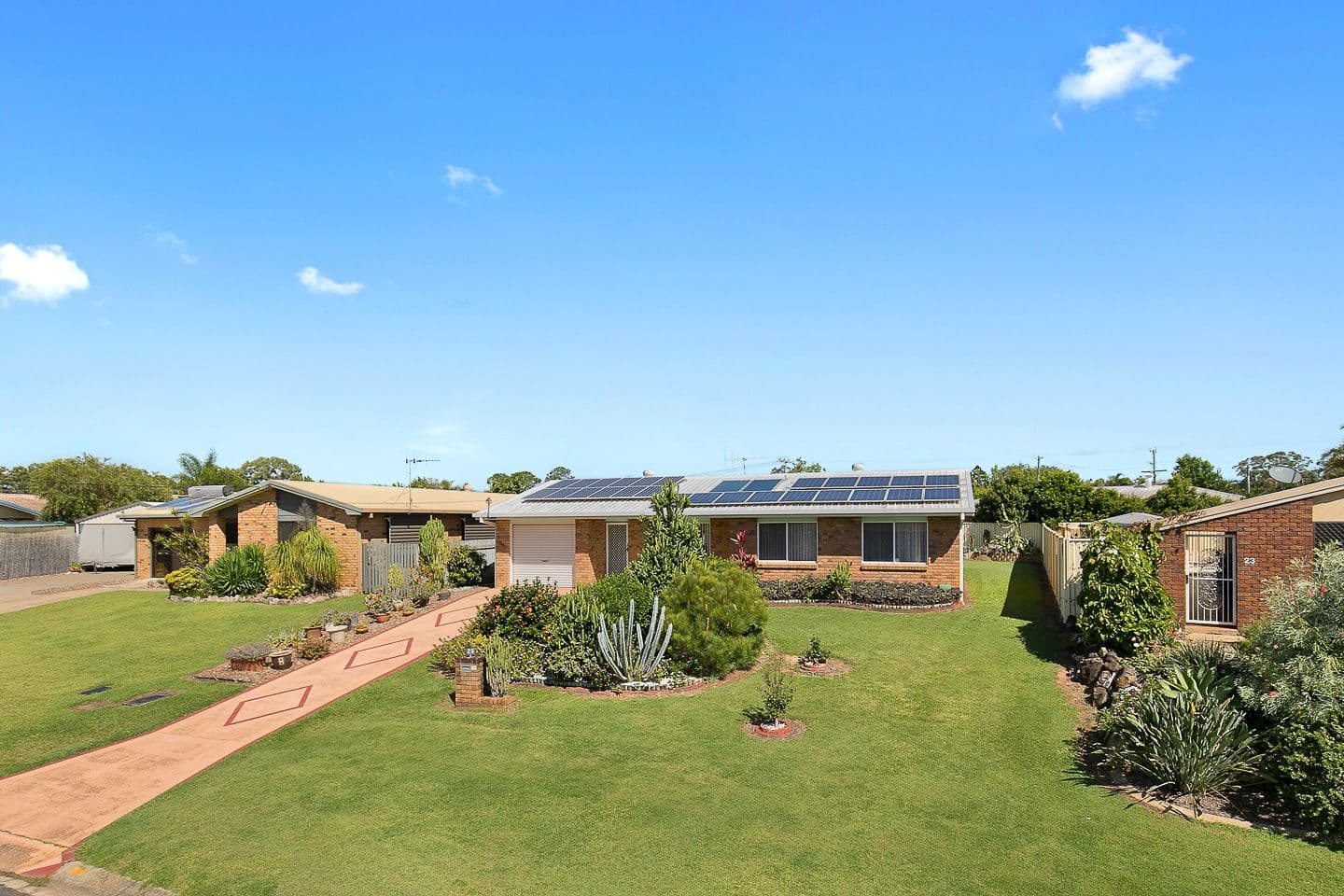 25 Jocelyn Parade, Granville QLD 4650, Granville - Thumbnail 2