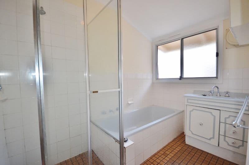 No. 28 Blyth Road, Clare SA 5453, Clare - Thumbnail 4