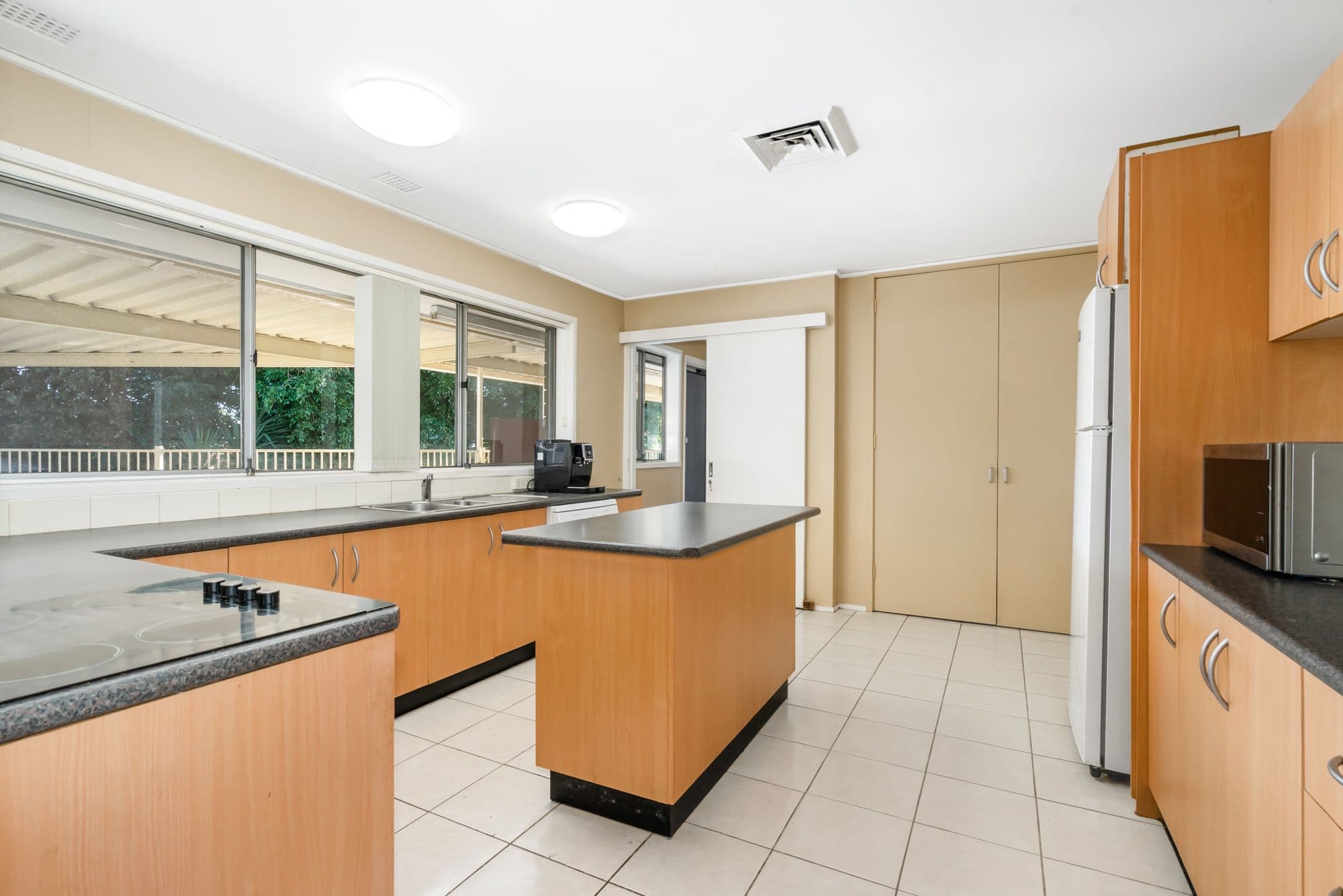 11 Rosedale Avenue, Penrith NSW 2750, Penrith - Thumbnail 4