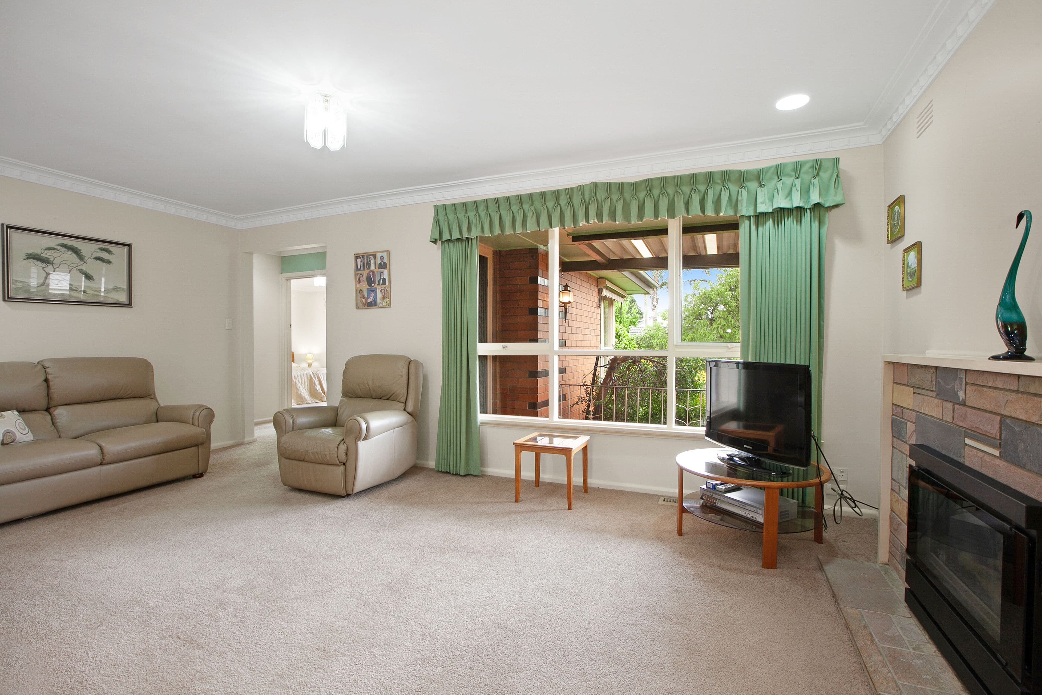 15 Leonard Crescent, Bundoora VIC 3083, Bundoora - Thumbnail 3
