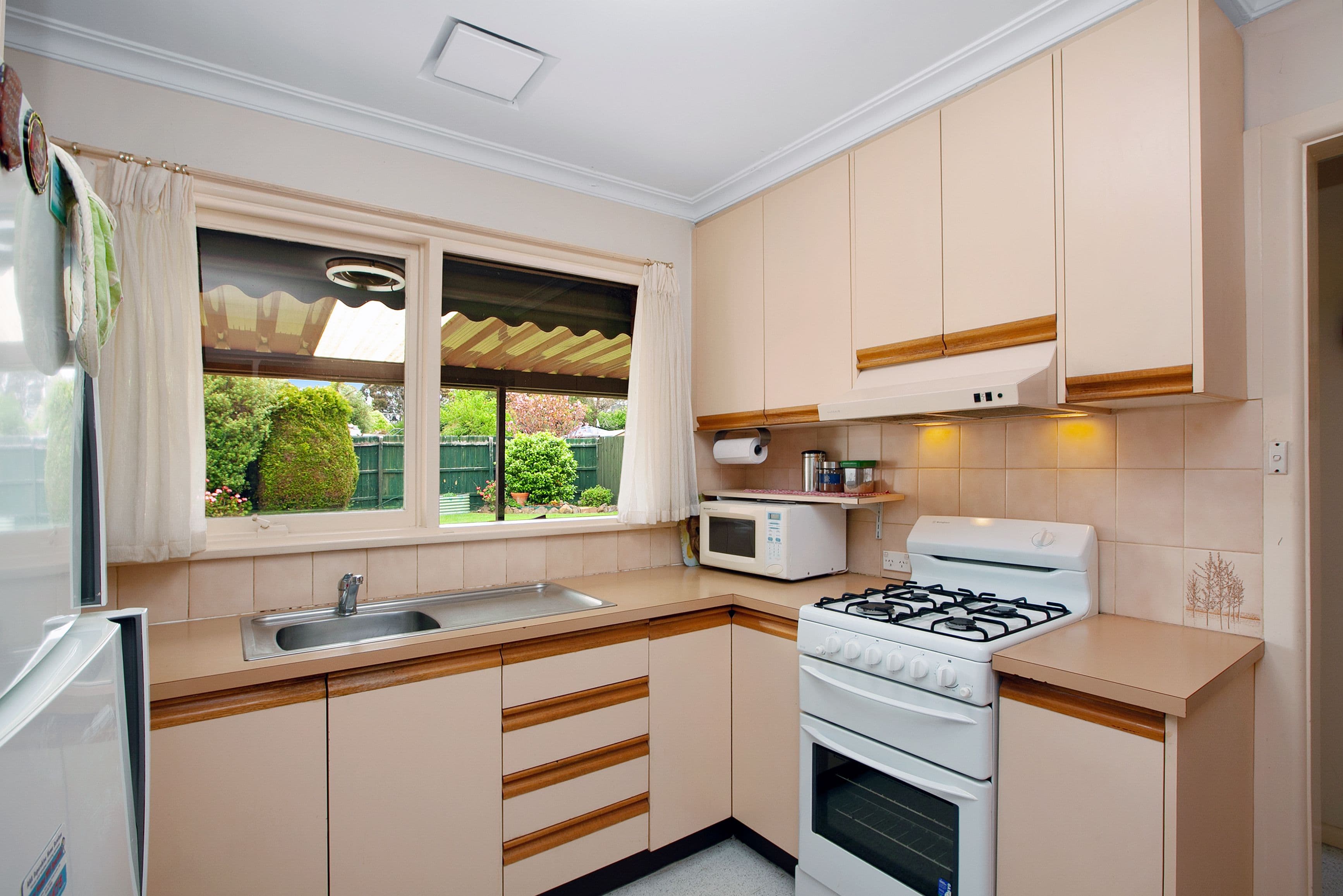 15 Leonard Crescent, Bundoora VIC 3083, Bundoora - Thumbnail 4