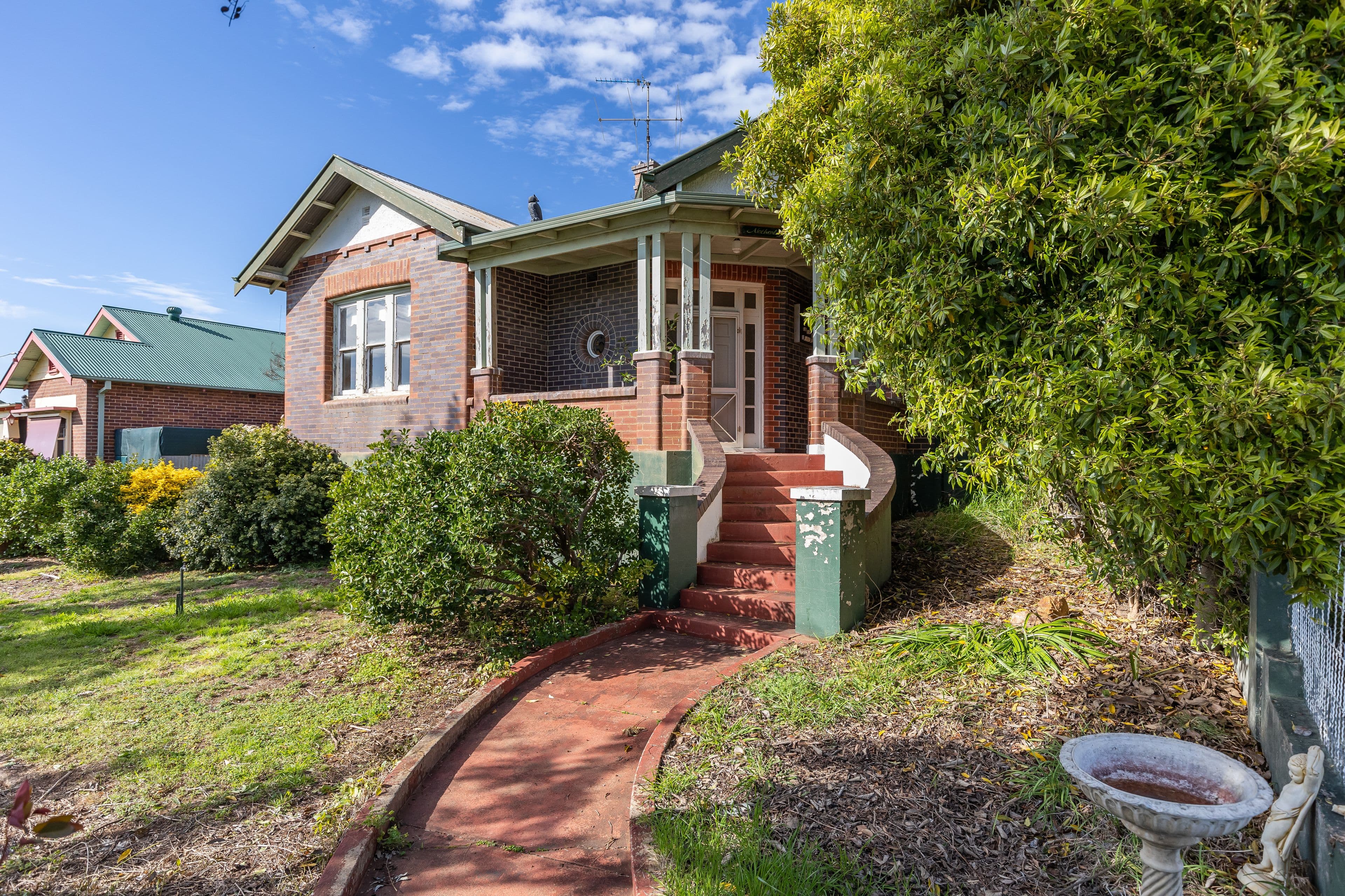 12 Gallipoli Avenue, Junee NSW 2663, Junee - Thumbnail 2