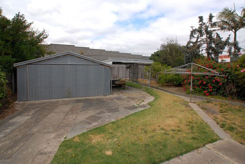 17 Inglis Avenue, Frankston VIC 3199, Frankston - Thumbnail 3