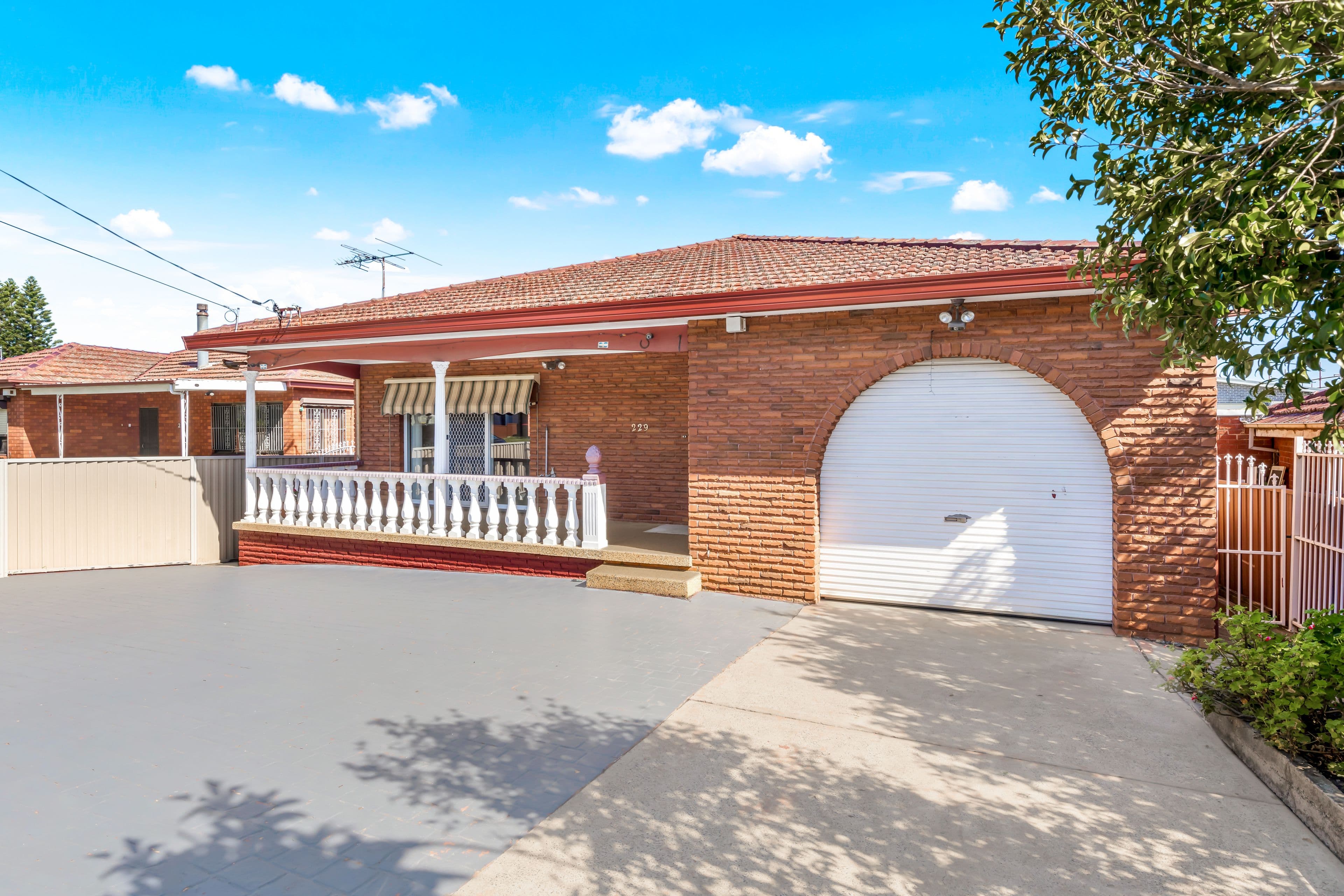 229 Hamilton Road, Fairfield West NSW 2165, Fairfield West - Thumbnail 2