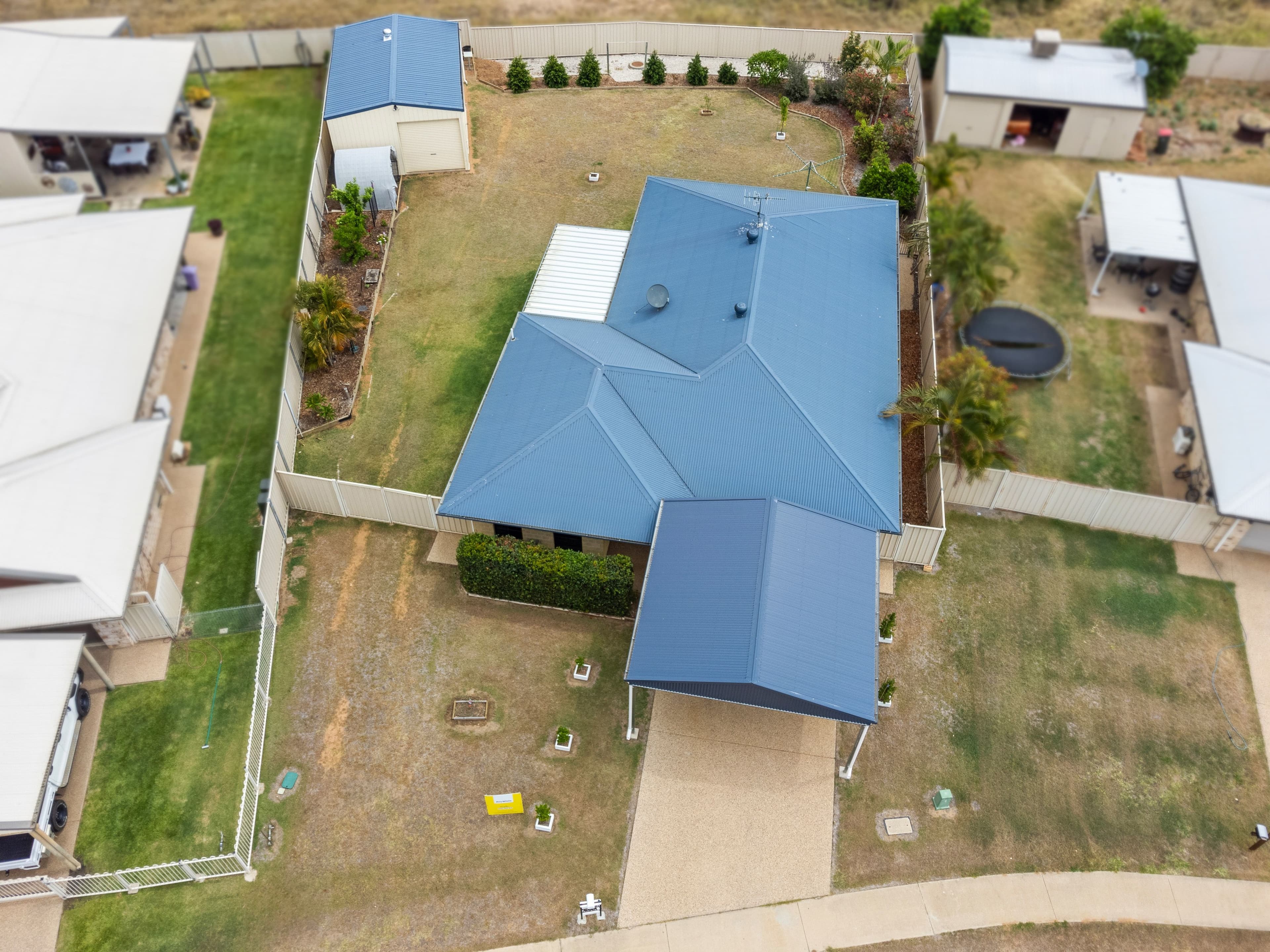 61 Blue Gum Drive, Emerald QLD 4720, Emerald - Thumbnail 3