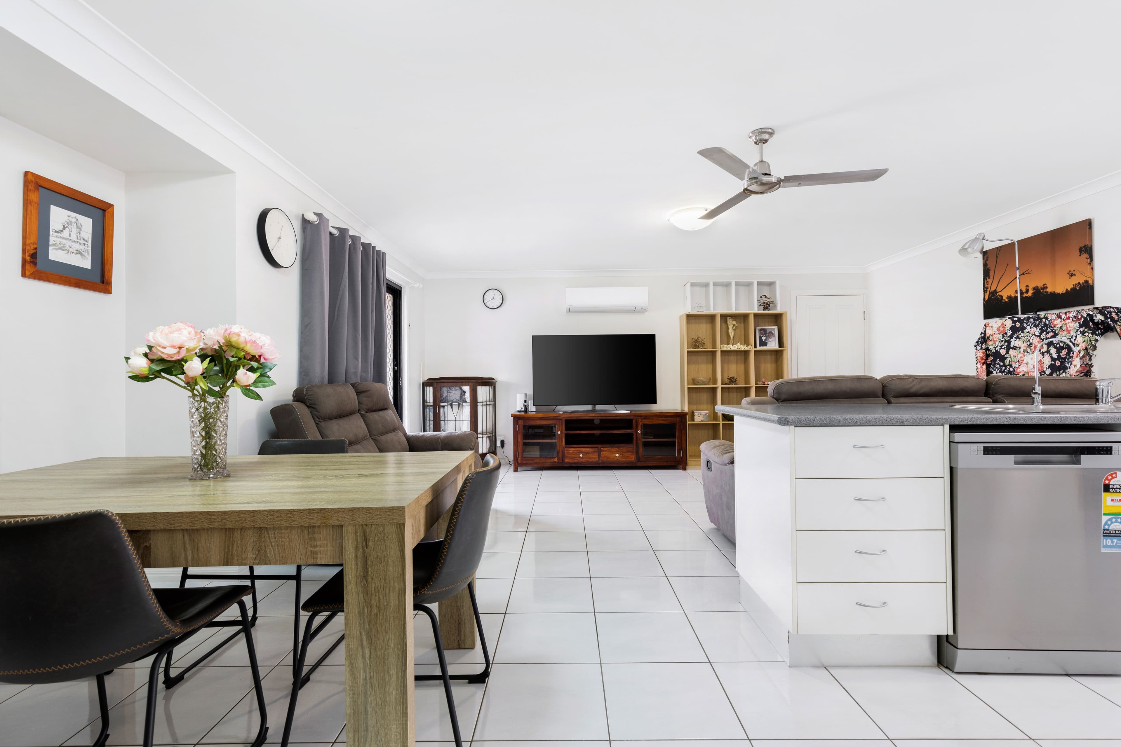 61 Blue Gum Drive, Emerald QLD 4720, Emerald - Thumbnail 4