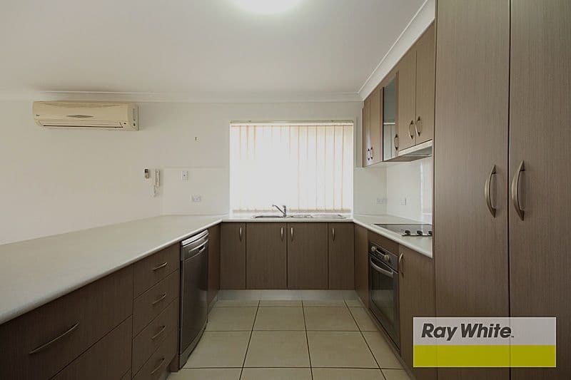 31 Gilberton Crescent, FOREST LAKE QLD 4078, Forest Lake - Thumbnail 3