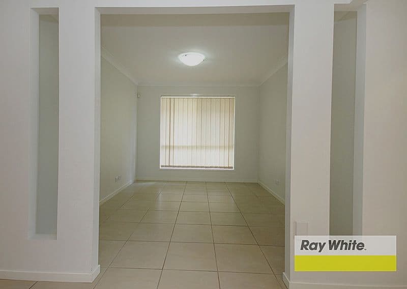 31 Gilberton Crescent, FOREST LAKE QLD 4078, Forest Lake - Thumbnail 6