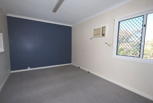 21 Hennessy Avenue, ORELIA WA 6167, Orelia - Thumbnail 4