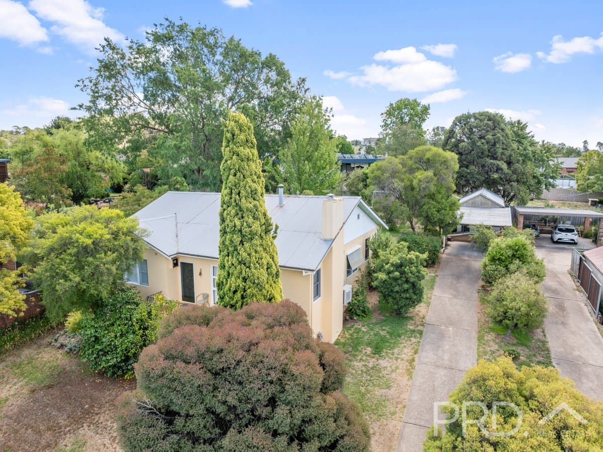 49 Sydney Street, TUMUT NSW 2720, Tumut - Image 1