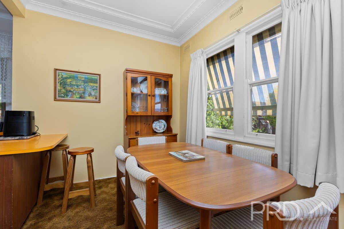 49 Sydney Street, TUMUT NSW 2720, Tumut - Thumbnail 5