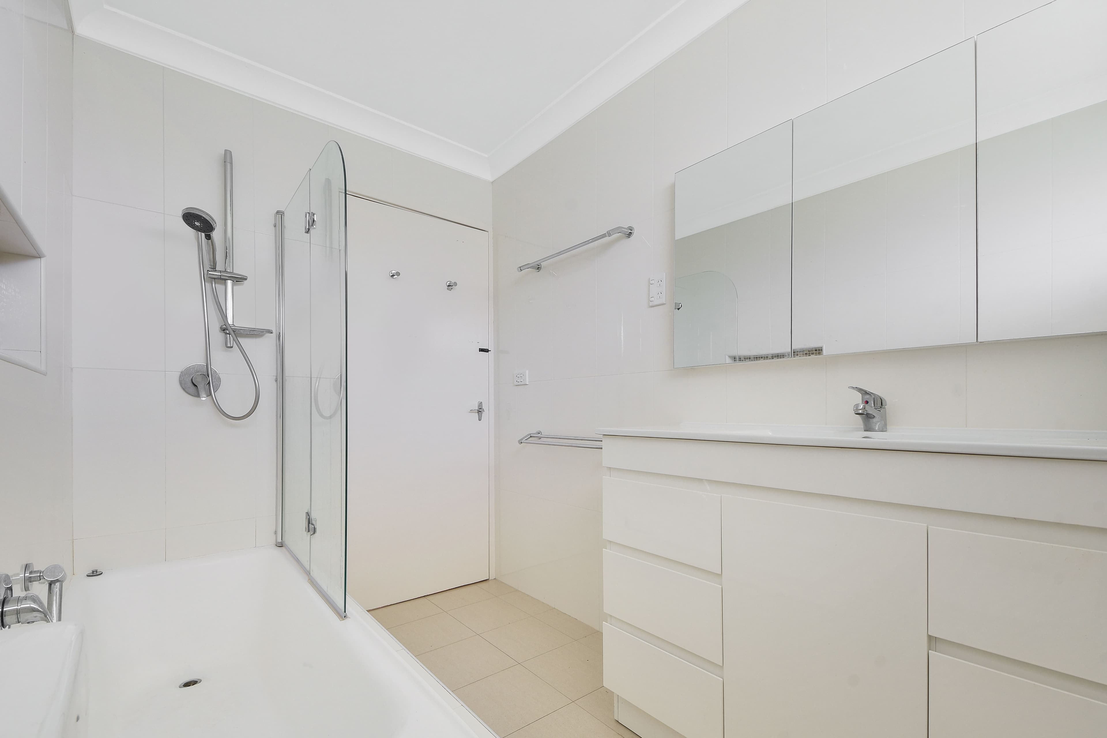 18 Bourke Place, Camden South - Thumbnail 5