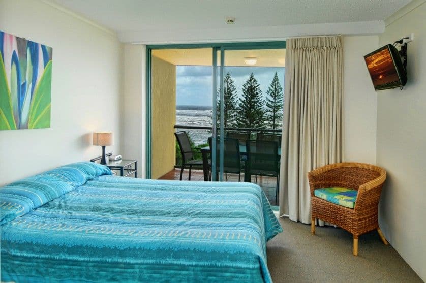  14 Bulcock Beach Esplanade, CALOUNDRA QLD 4551, Caloundra - Thumbnail 3