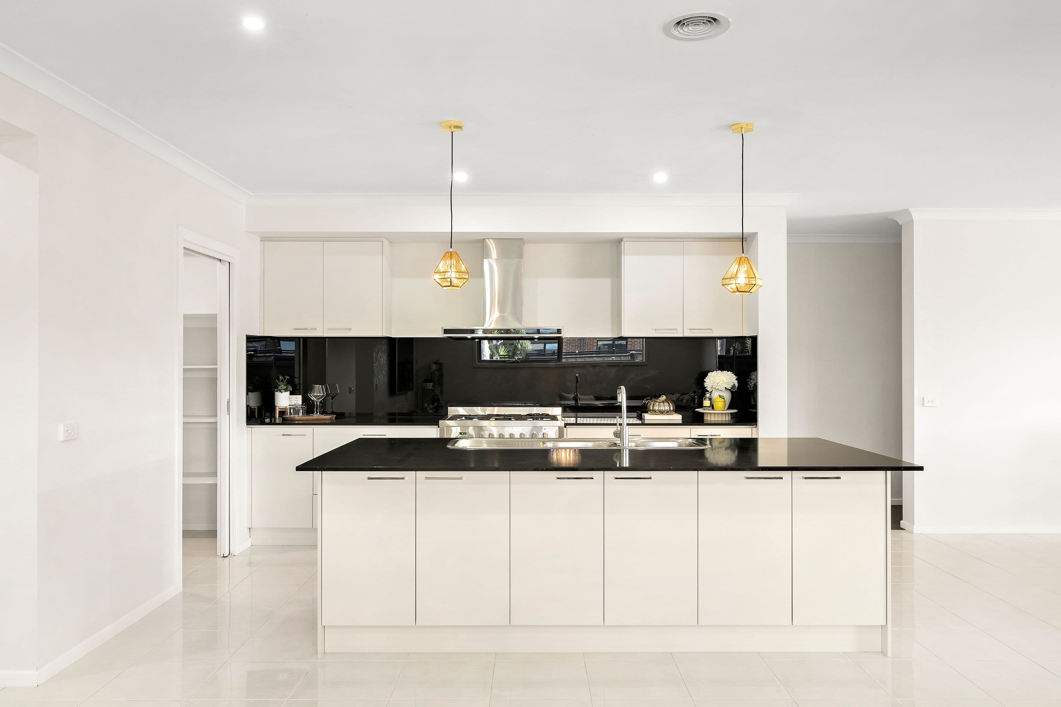 103 Moor Park Drive, Craigieburn VIC 3064, Craigieburn - Thumbnail 4