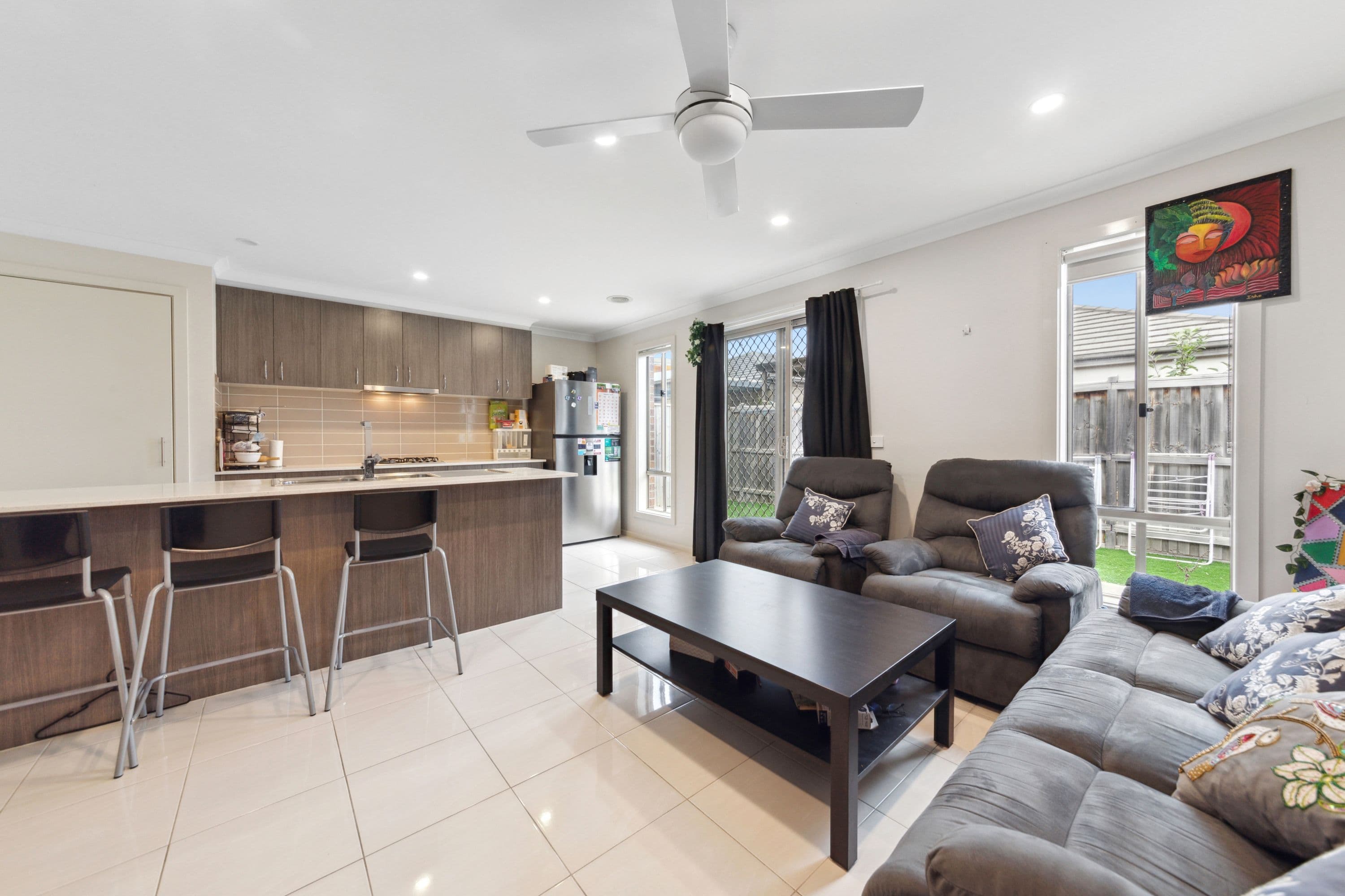 8 Woodbine Street, Pakenham VIC 3810, Pakenham - Thumbnail 7