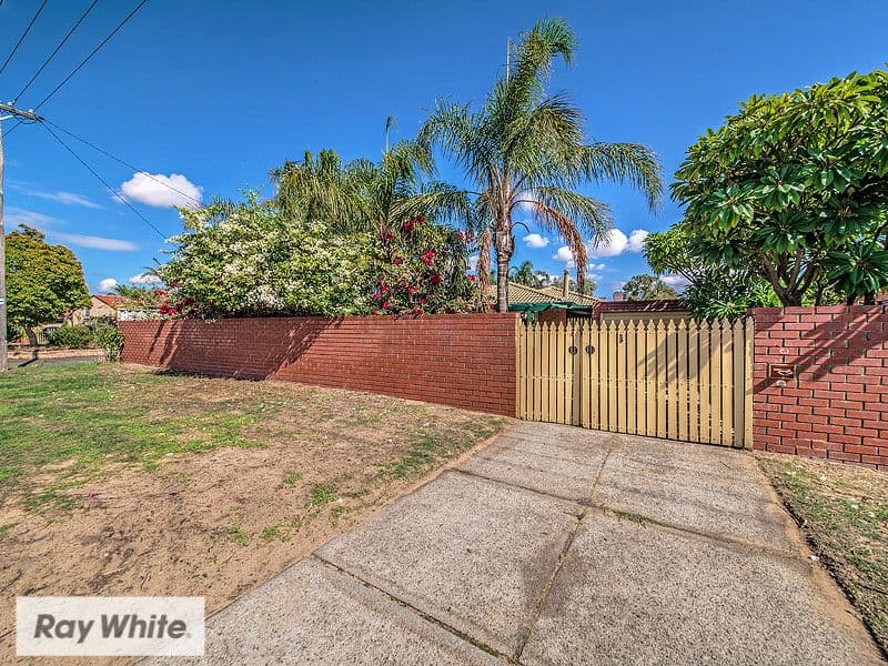 29 Girrawheen Avenue, Girrawheen WA 6064, Girrawheen - Thumbnail 2