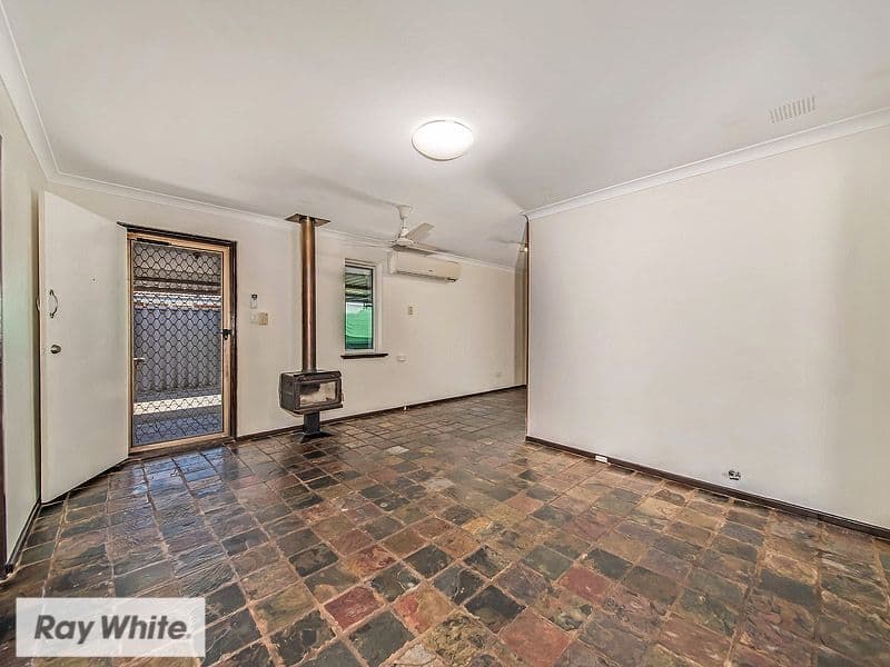 29 Girrawheen Avenue, Girrawheen WA 6064, Girrawheen - Thumbnail 5