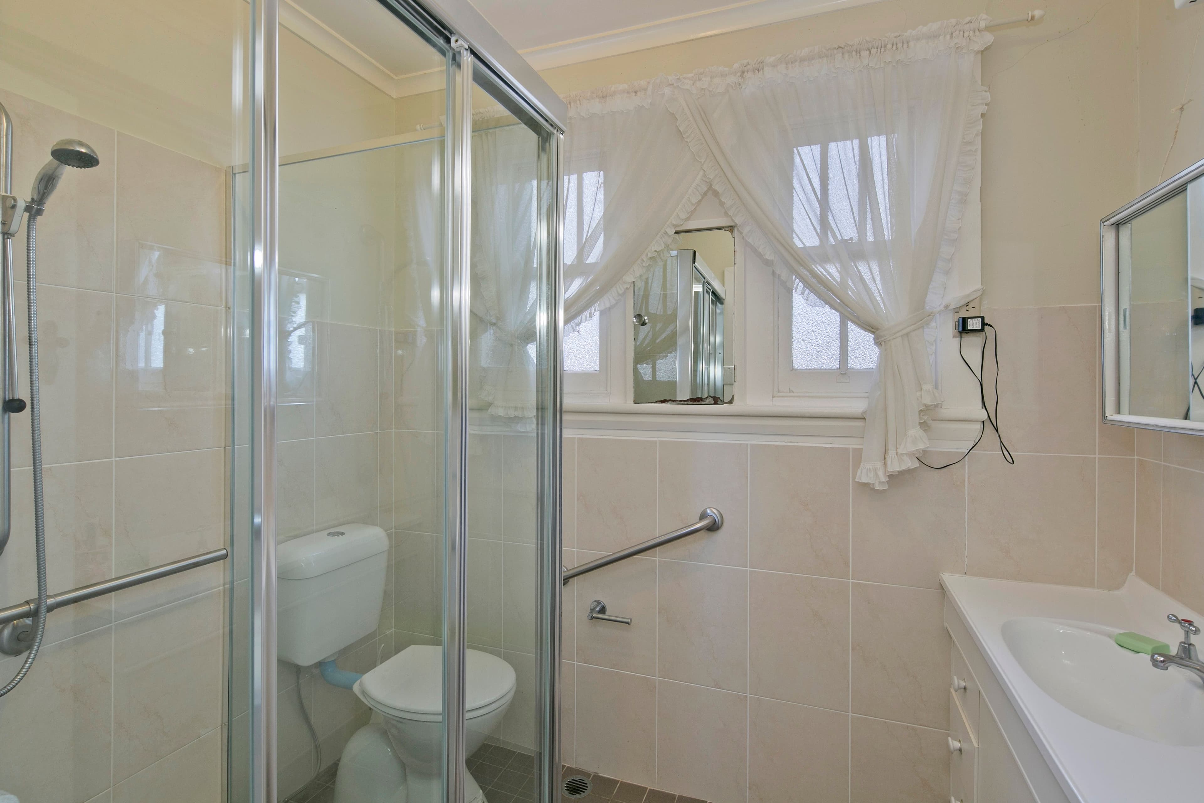 3 Kadwell Street, Goulburn - Thumbnail 8