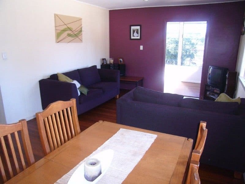 9 Curfew Street, UPPER MOUNT GRAVATT QLD 4122, Upper Mount Gravatt - Thumbnail 3