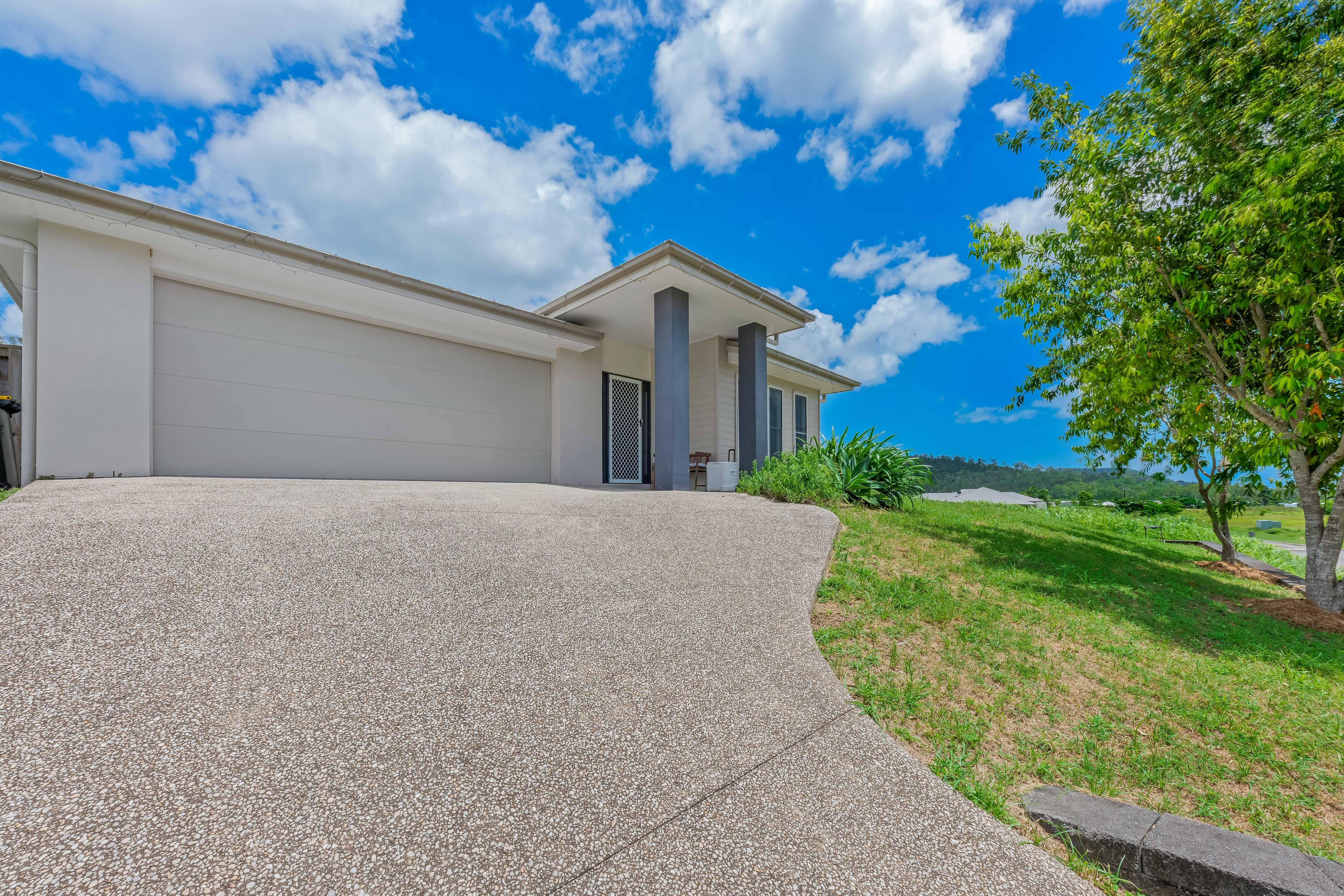 15 Spyglass Road, Cannonvale QLD 4802, Cannonvale - Thumbnail 2