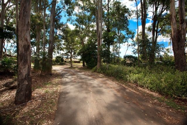 16 Pepper Lane, PINE MOUNTAIN QLD 4306, Pine Mountain - Thumbnail 8