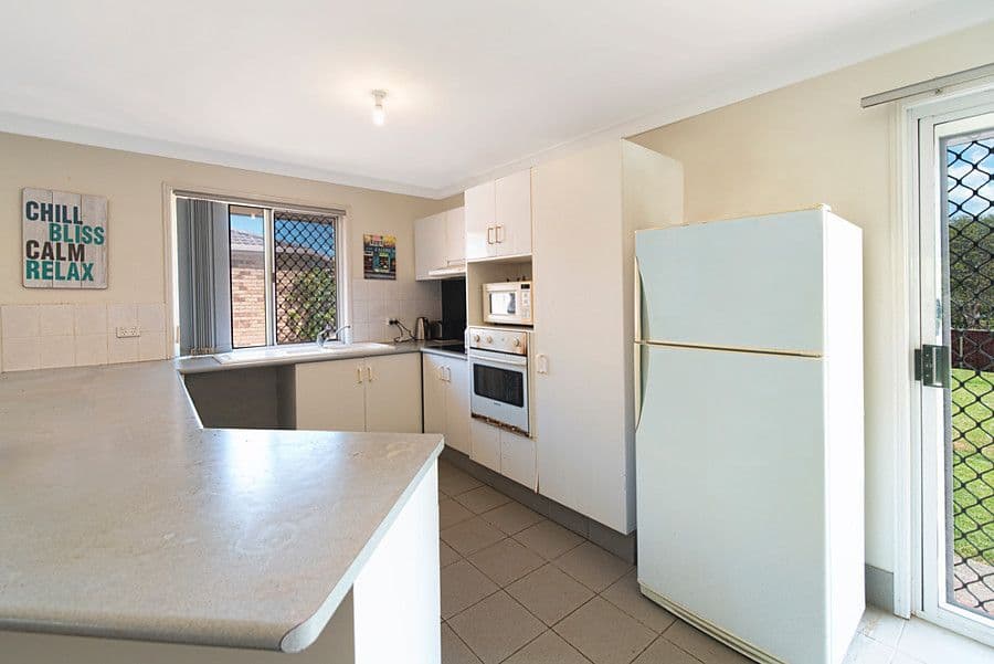 70 Galeen Drive, Burleigh Waters QLD 4220, Burleigh Waters - Thumbnail 2