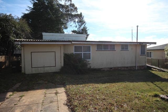 9 Balfour Street, Oberon - Image 1
