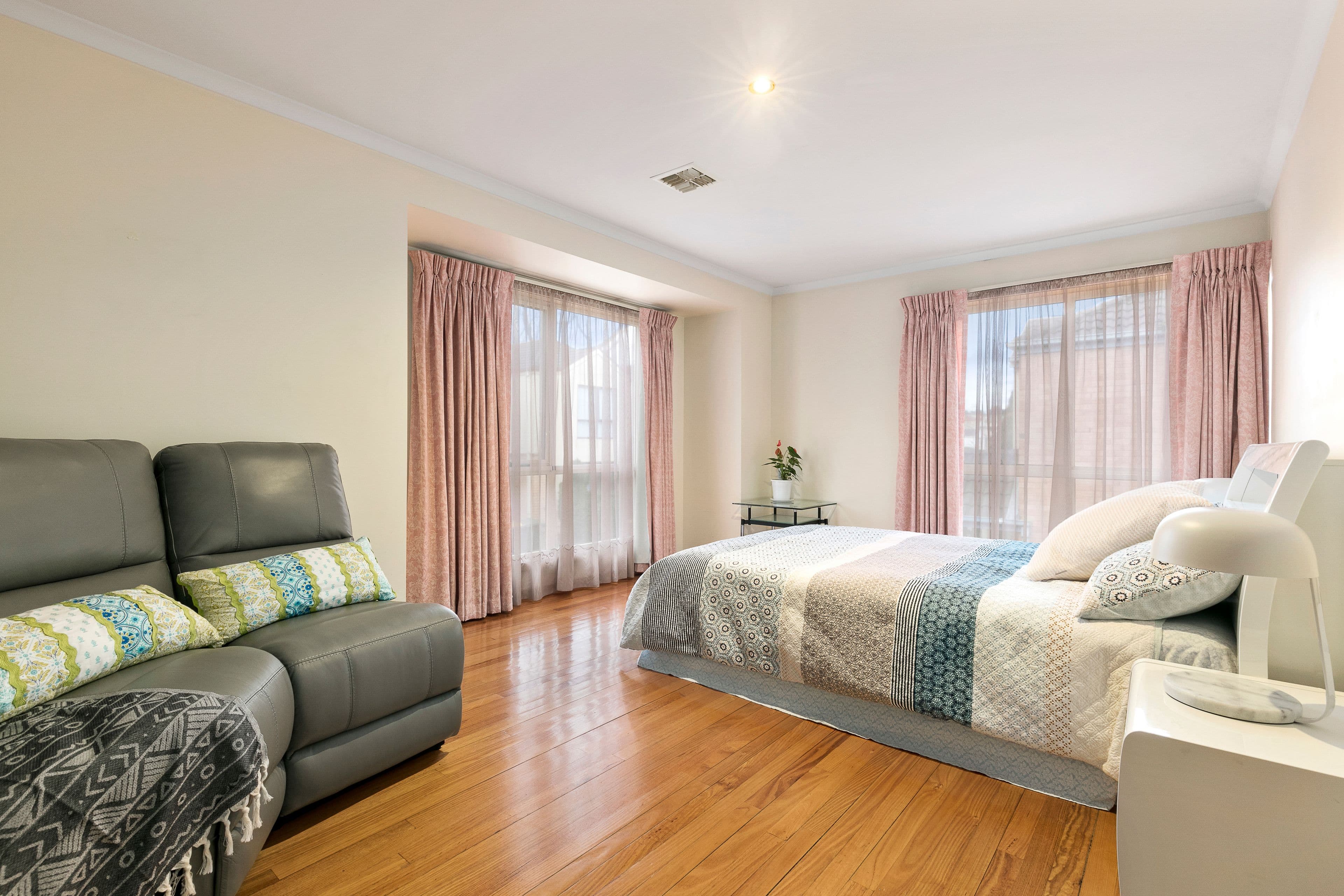 5 Elmtree Terrace, Chadstone VIC 3148, Chadstone - Thumbnail 2