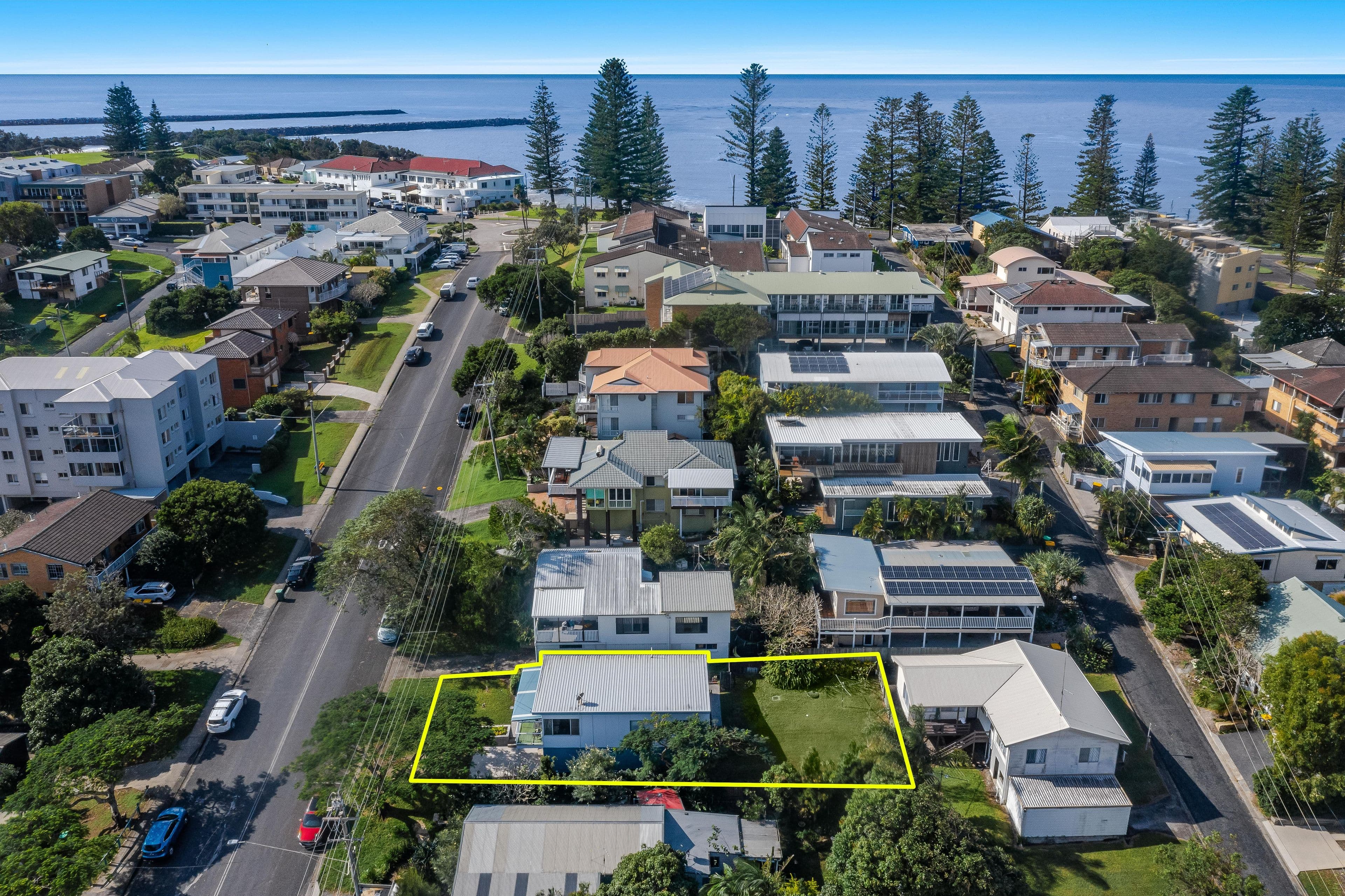 10 Coldstream Street, Yamba NSW 2464, Yamba - Image 1