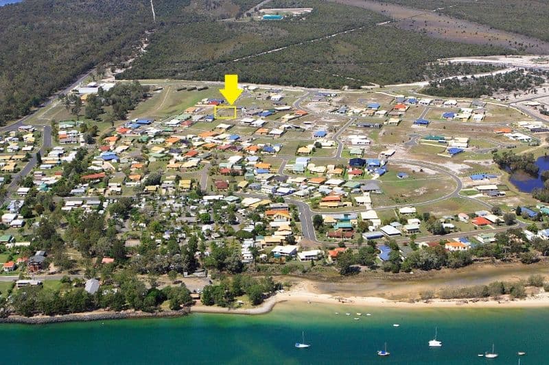 18 Lucas Drive, BURRUM HEADS QLD 4659, Burrum Heads - Thumbnail 3