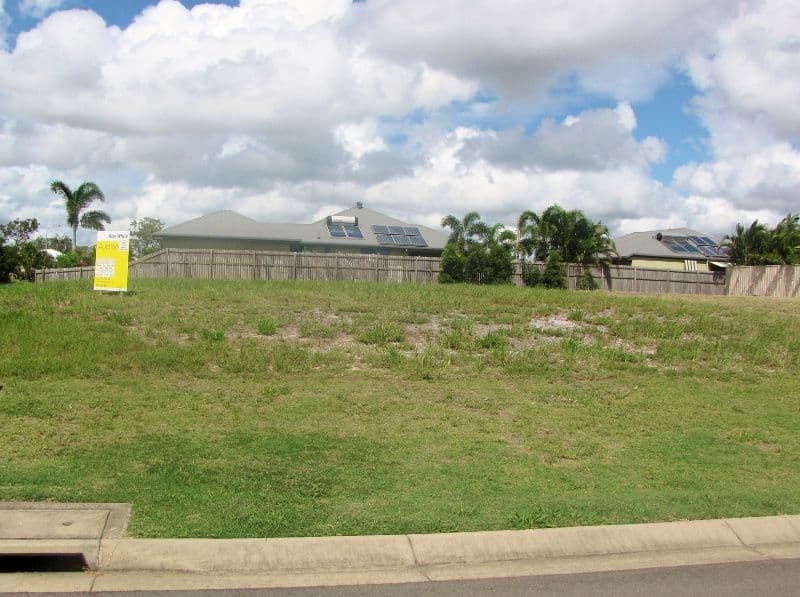 18 Lucas Drive, BURRUM HEADS QLD 4659, Burrum Heads - Thumbnail 7