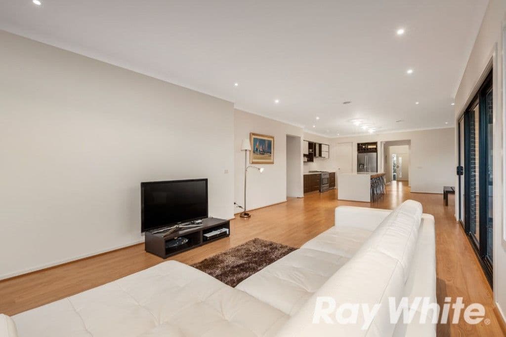 41 Carpentaria Crescent, Point Cook VIC 3030, Point Cook - Thumbnail 4