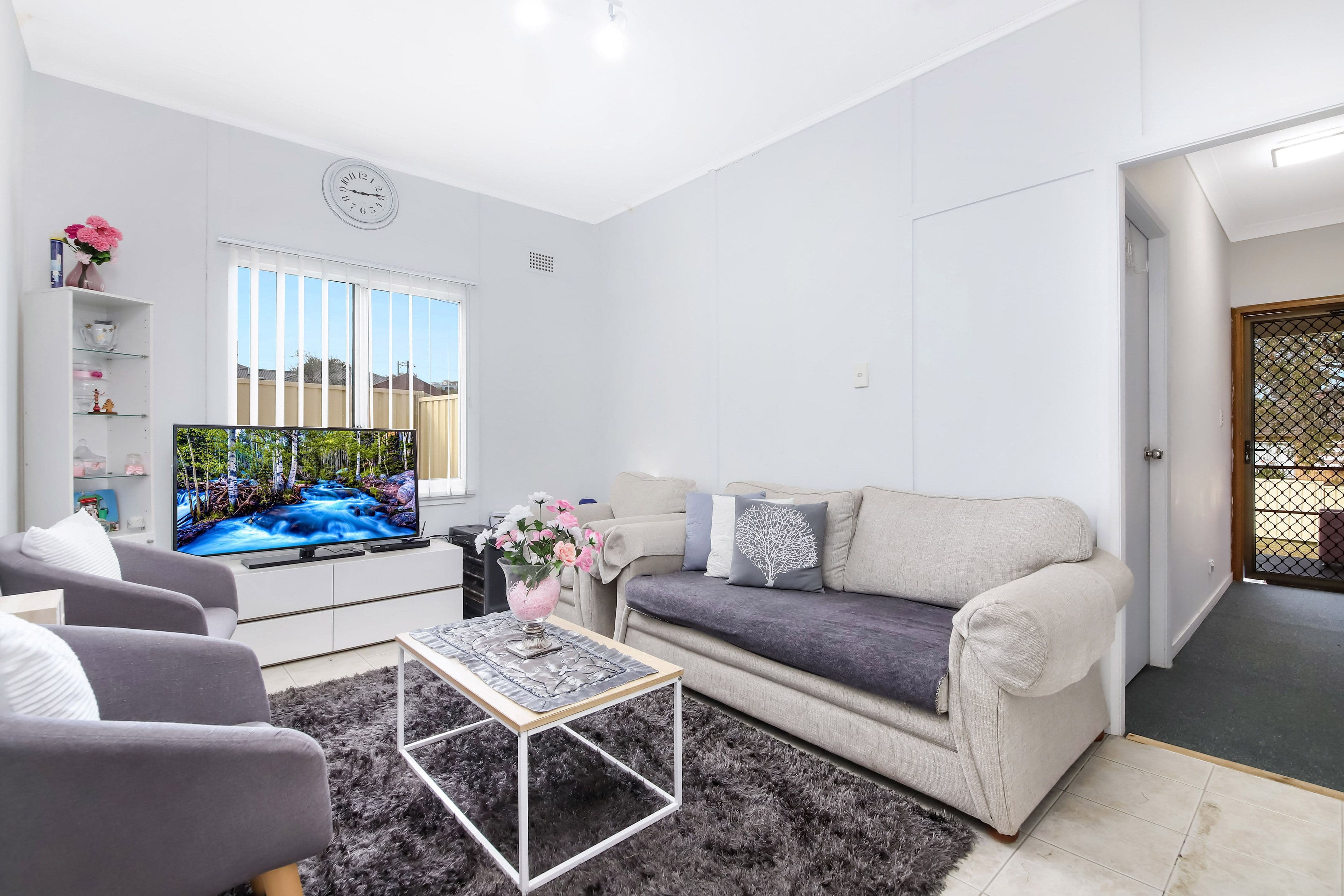 25 Gray Crescent, Yagoona - Thumbnail 2