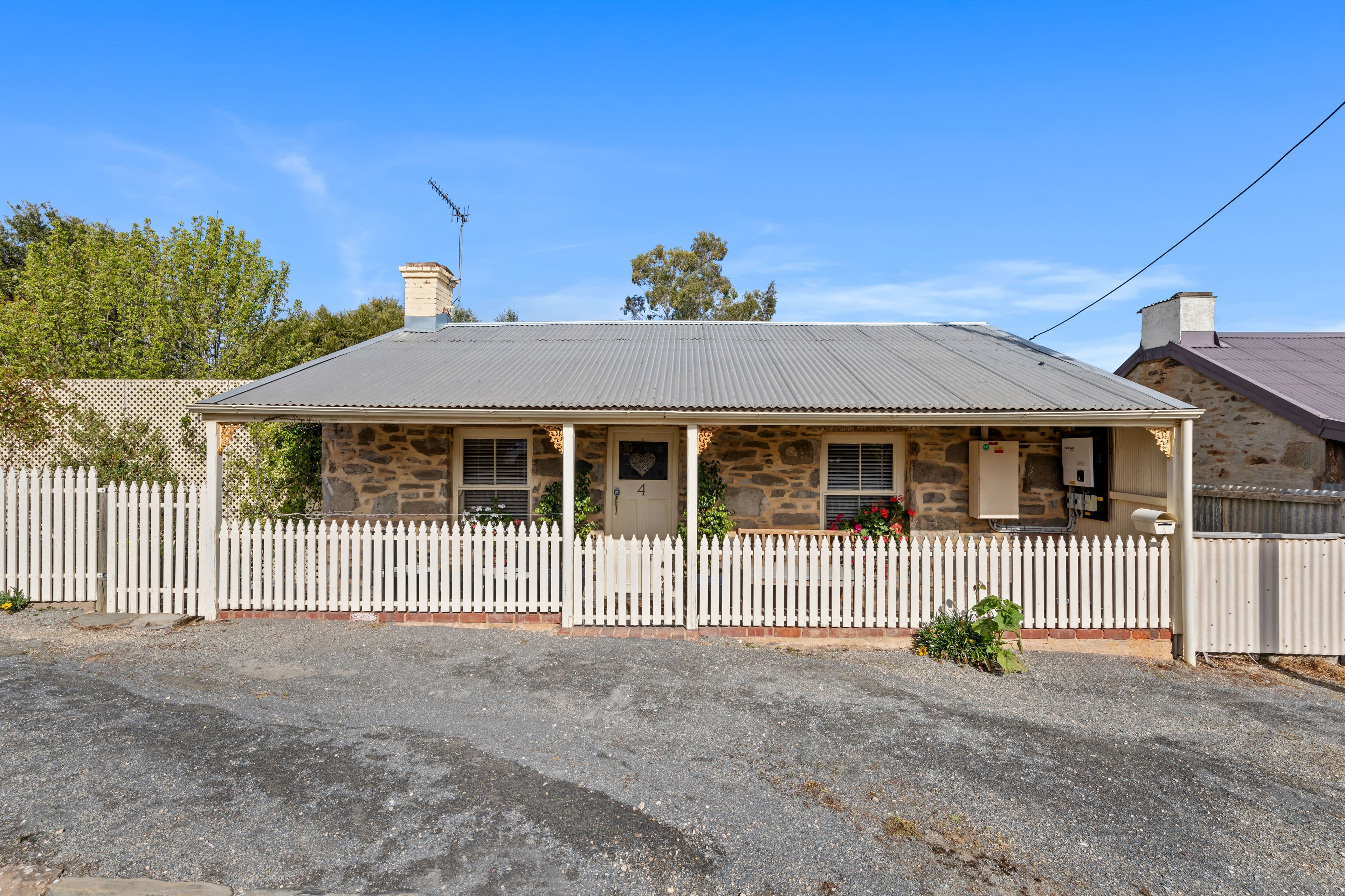 4 Bridge Street East, Burra SA 5417, Burra - Image 1